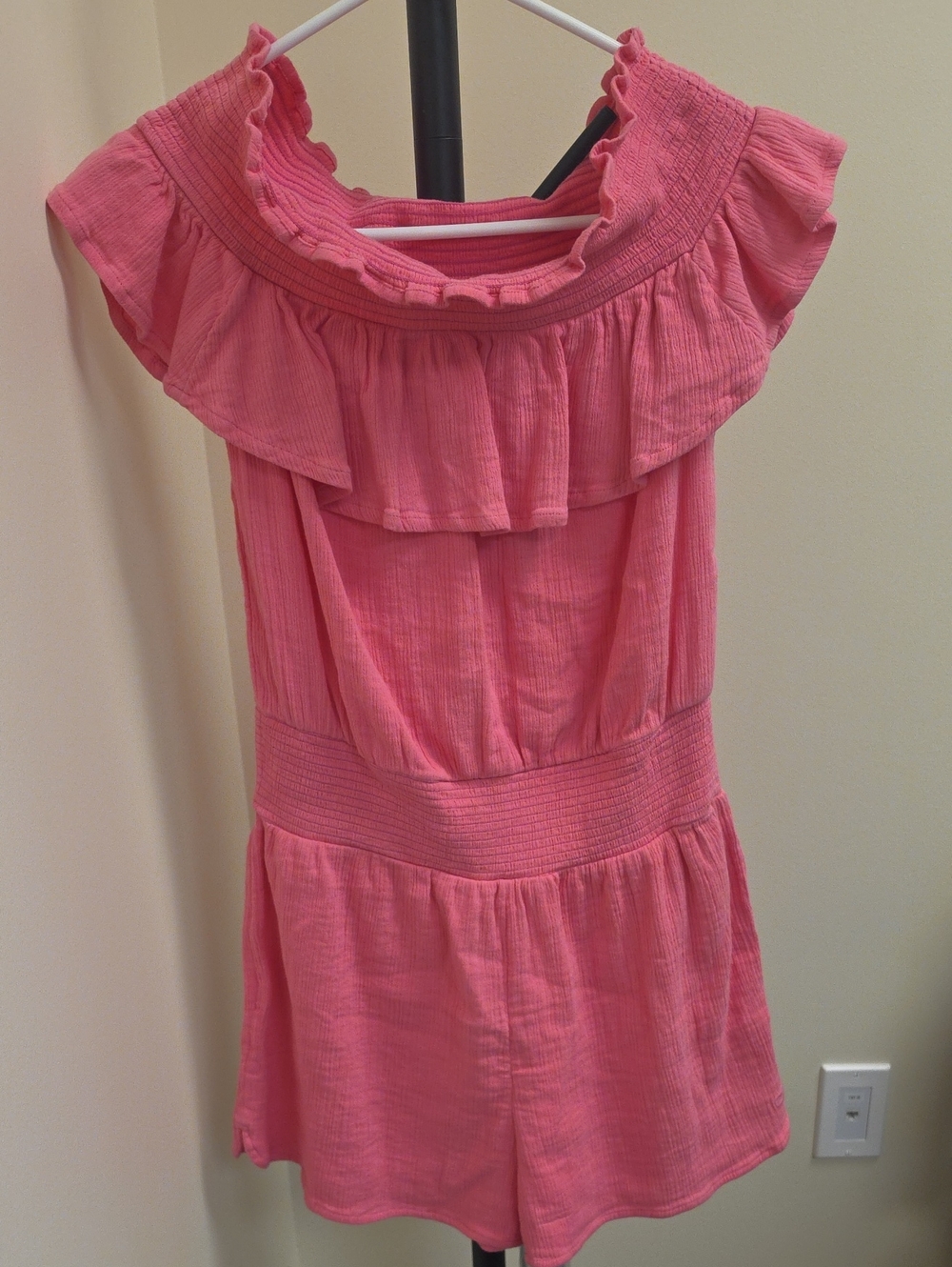 Vineyard Vines, Gauze OTS Smocked Romper, Knockout Pink, XS